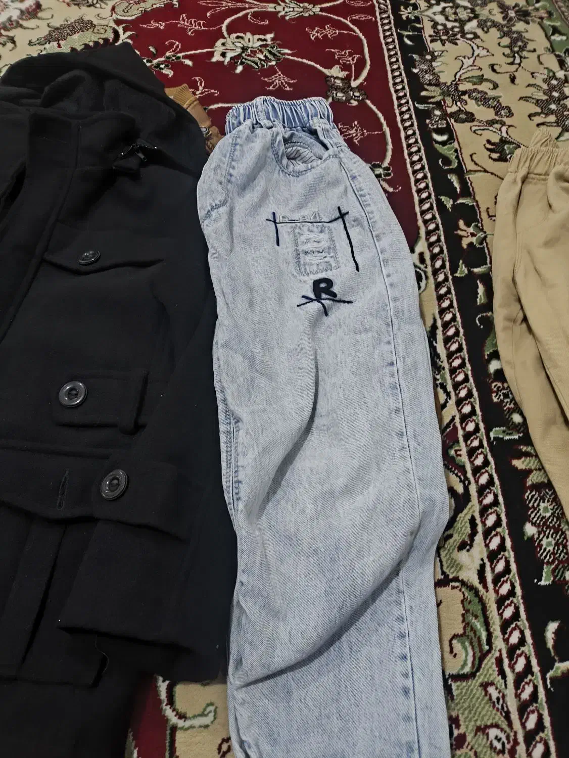 لباس|کفش و لباس بچه|دهگلان, |دیوار