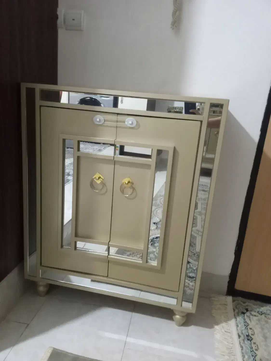 کنسول و جا کفشی در حد نو|بوفه، ویترین، کنسول|قرچک, زیبا شهر|دیوار