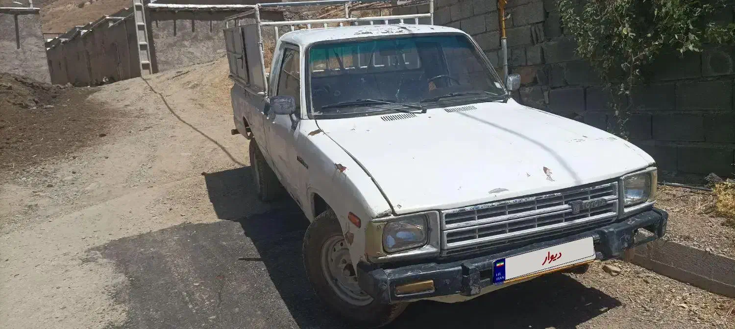 تویوتا وانت 1600 مدل 83|خودرو سواری و وانت|سنندج, |دیوار