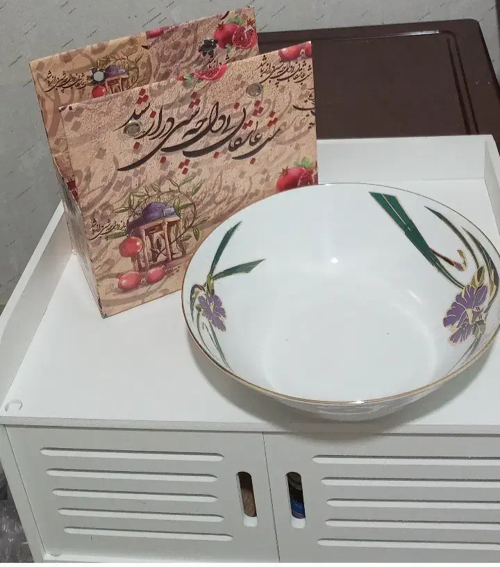 کاسه چینی|ظروف سرو و پذیرایی|اصفهان, خواجو|دیوار