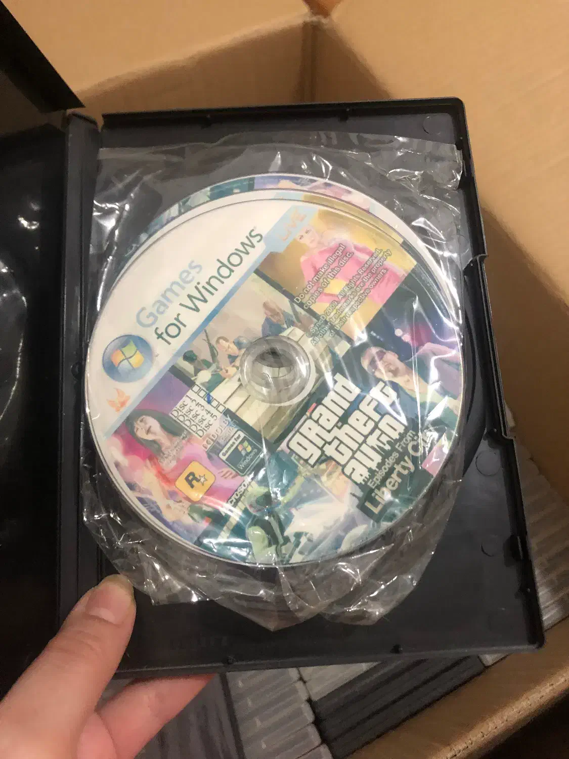 تعدادی سی دی|فیلم و موسیقی|شیراز, نیایش|دیوار