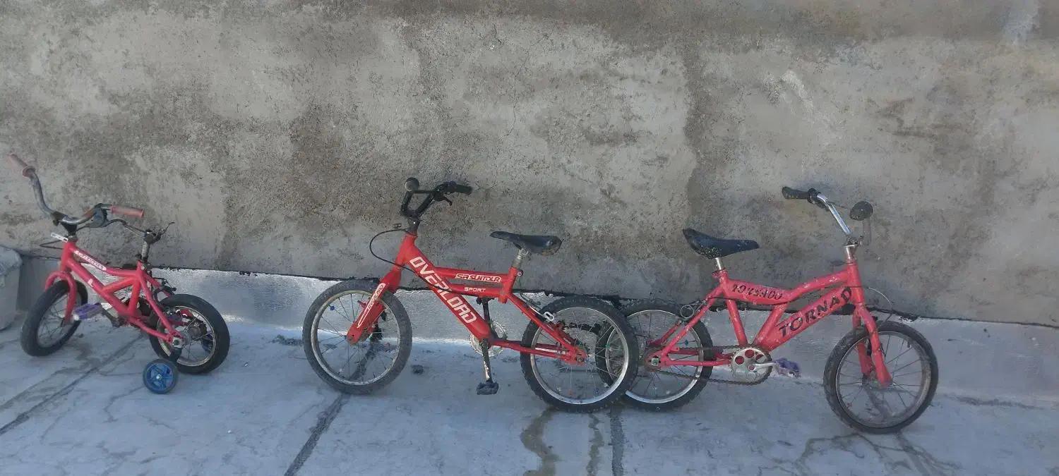 سه عدد دوچرخه و یک سه چرخه نیاز به تعمیر|دوچرخه، اسکیت، اسکوتر|خرمآباد, |دیوار