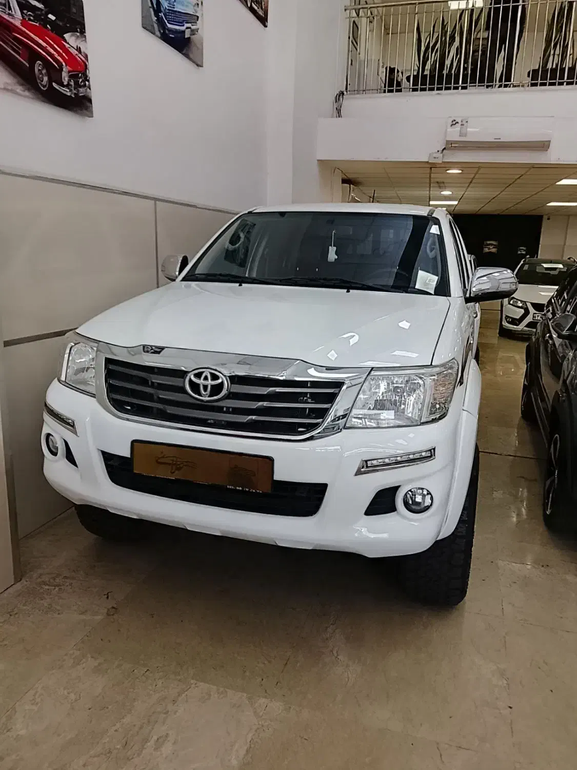 تویوتا هایلوکس ۲۰۱۴|خودرو سواری و وانت|تهران, علم و صنعت|دیوار