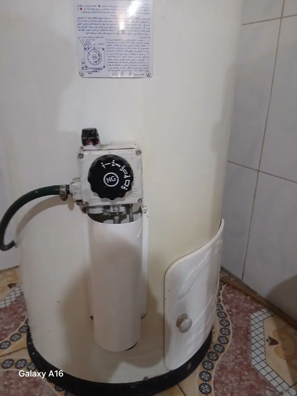 آبگرمکن زمینی|آبگرمکن، پکیج، شوفاژ|ملایر, |دیوار