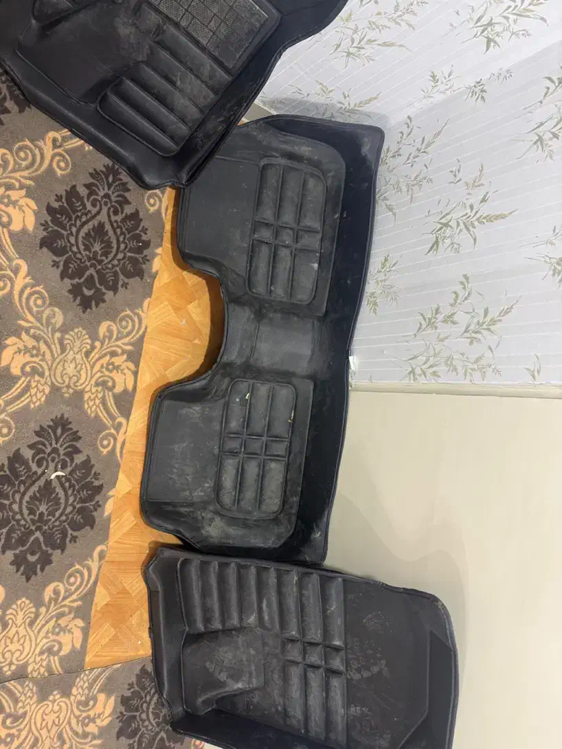 کف پایی و روکش صندلی نوو چرم دنا پلاس|قطعات یدکی و لوازم جانبی|اراک, |دیوار