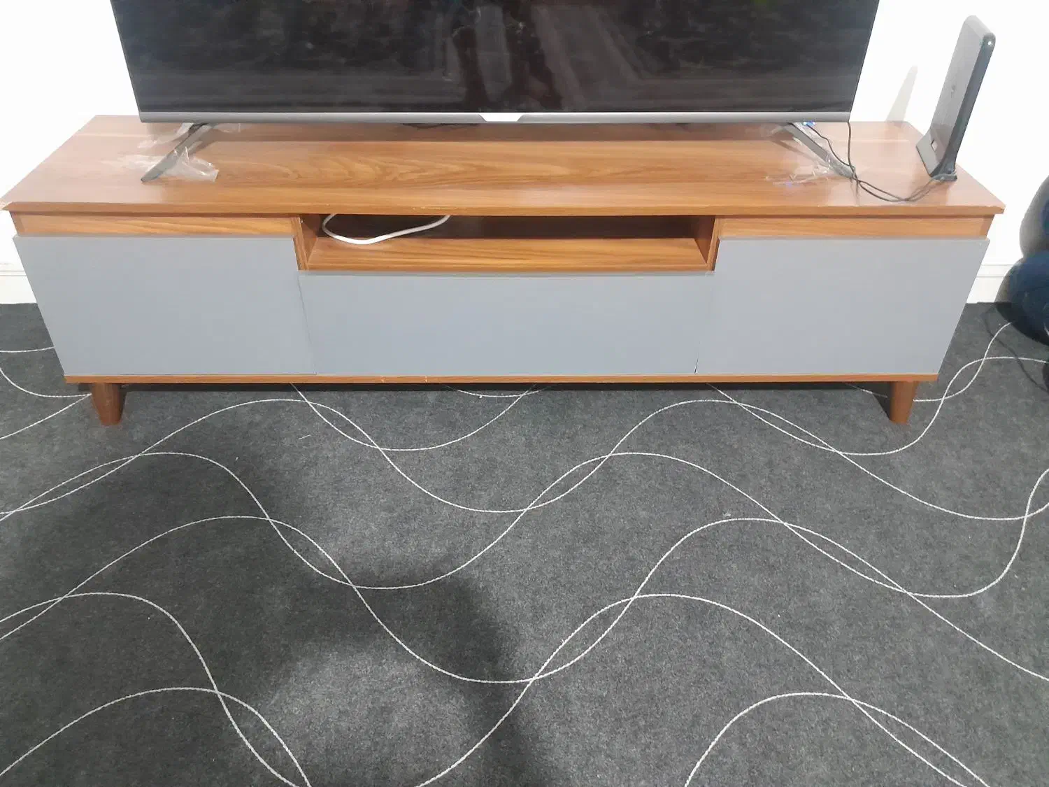 کمد|میز تلویزیون|دورود, |دیوار