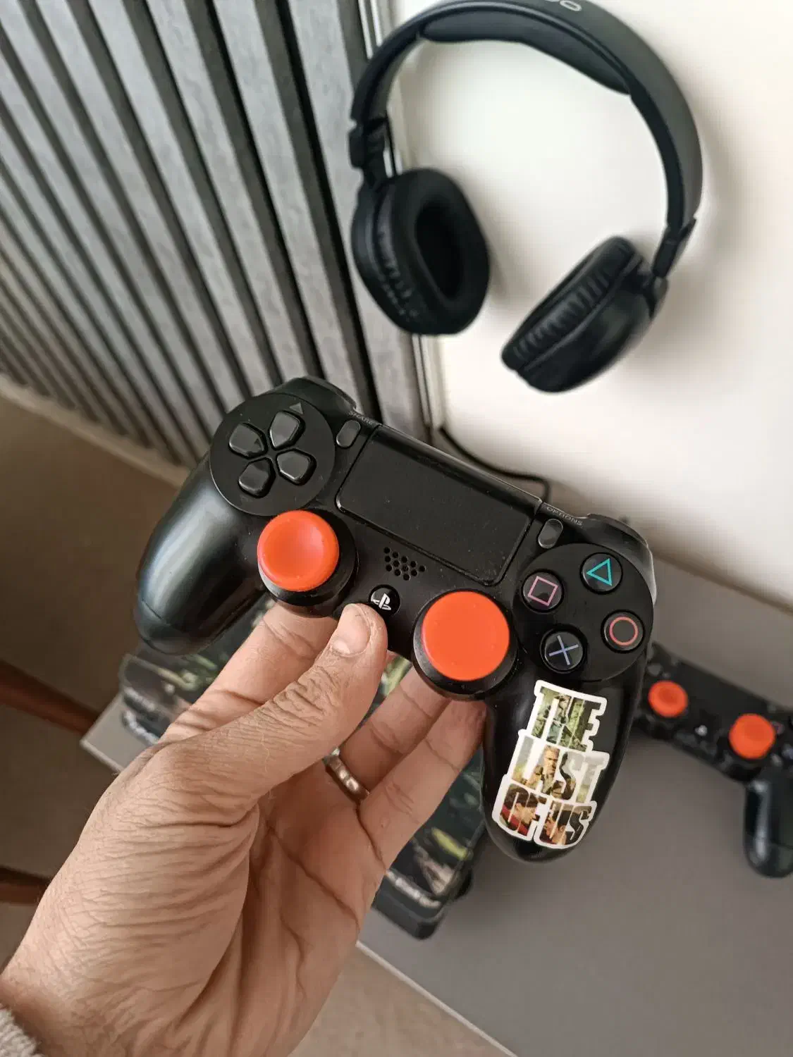 Ps4اسلیم اکانتی 1 ترا|کنسول، بازی ویدئویی و آنلاین|سمنان, |دیوار