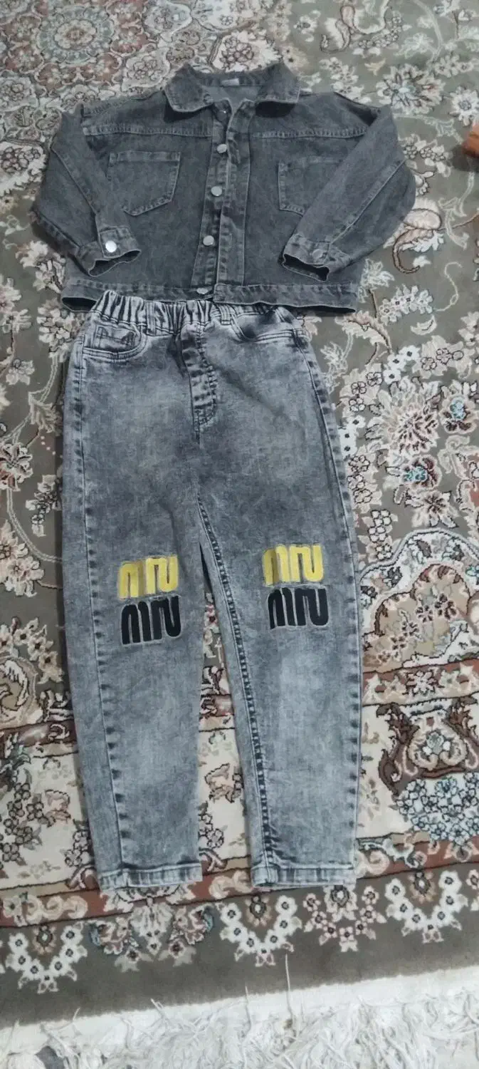 کت شلوارلی دخترونه|کفش و لباس بچه|چهارباغ, |دیوار