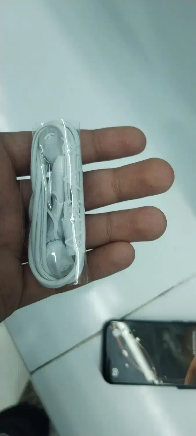 آیفون 16پرو مگس حفظه 16 رم2|موبایل|شاهینشهر, حاجی آباد|دیوار