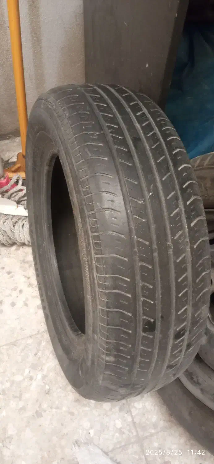 لاستیک ۱۴ همراه تیوب|قطعات یدکی و لوازم جانبی|سنندج, |دیوار