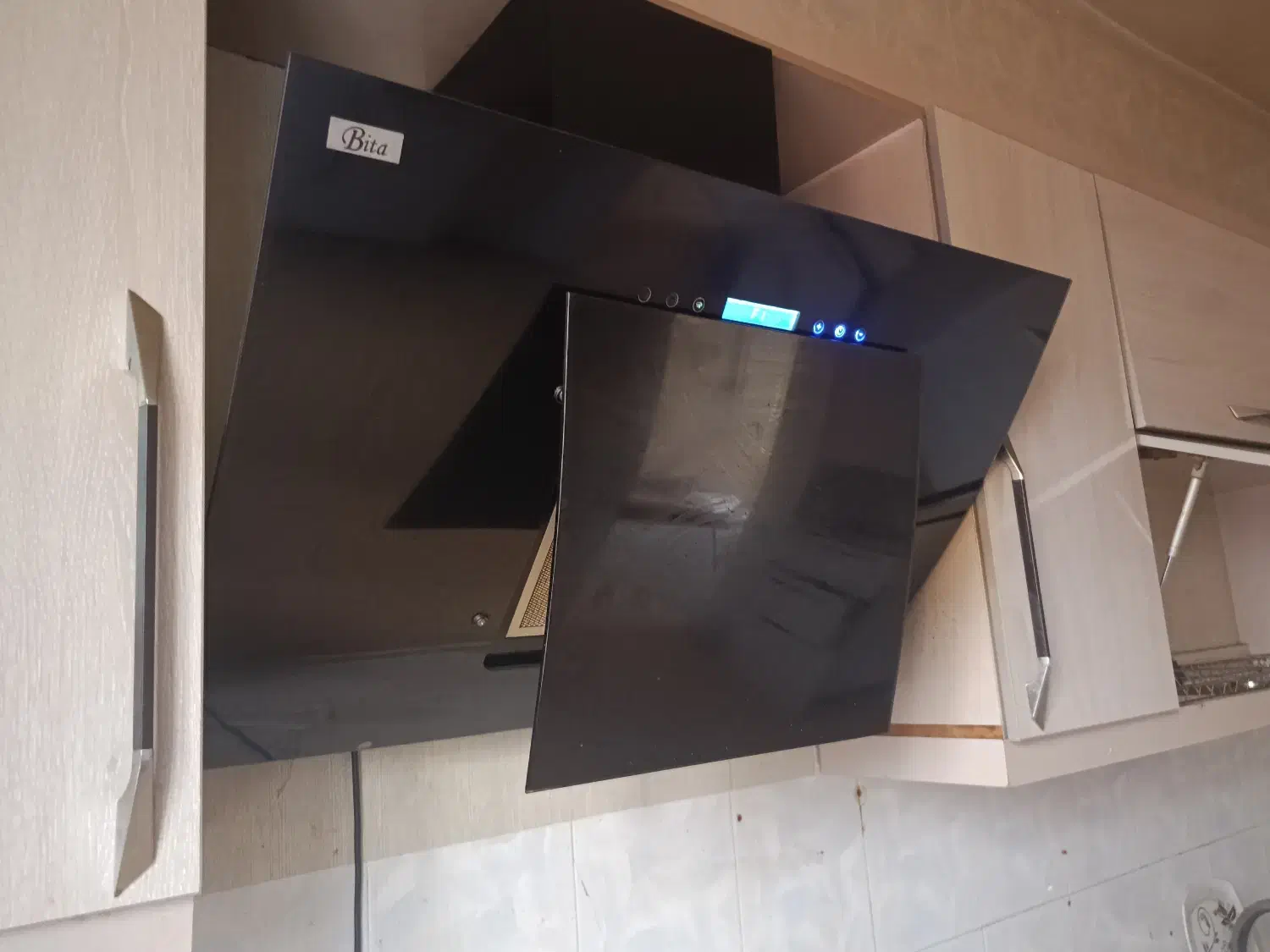 هود بیتا درحد نو|هود|خرمآباد, |دیوار