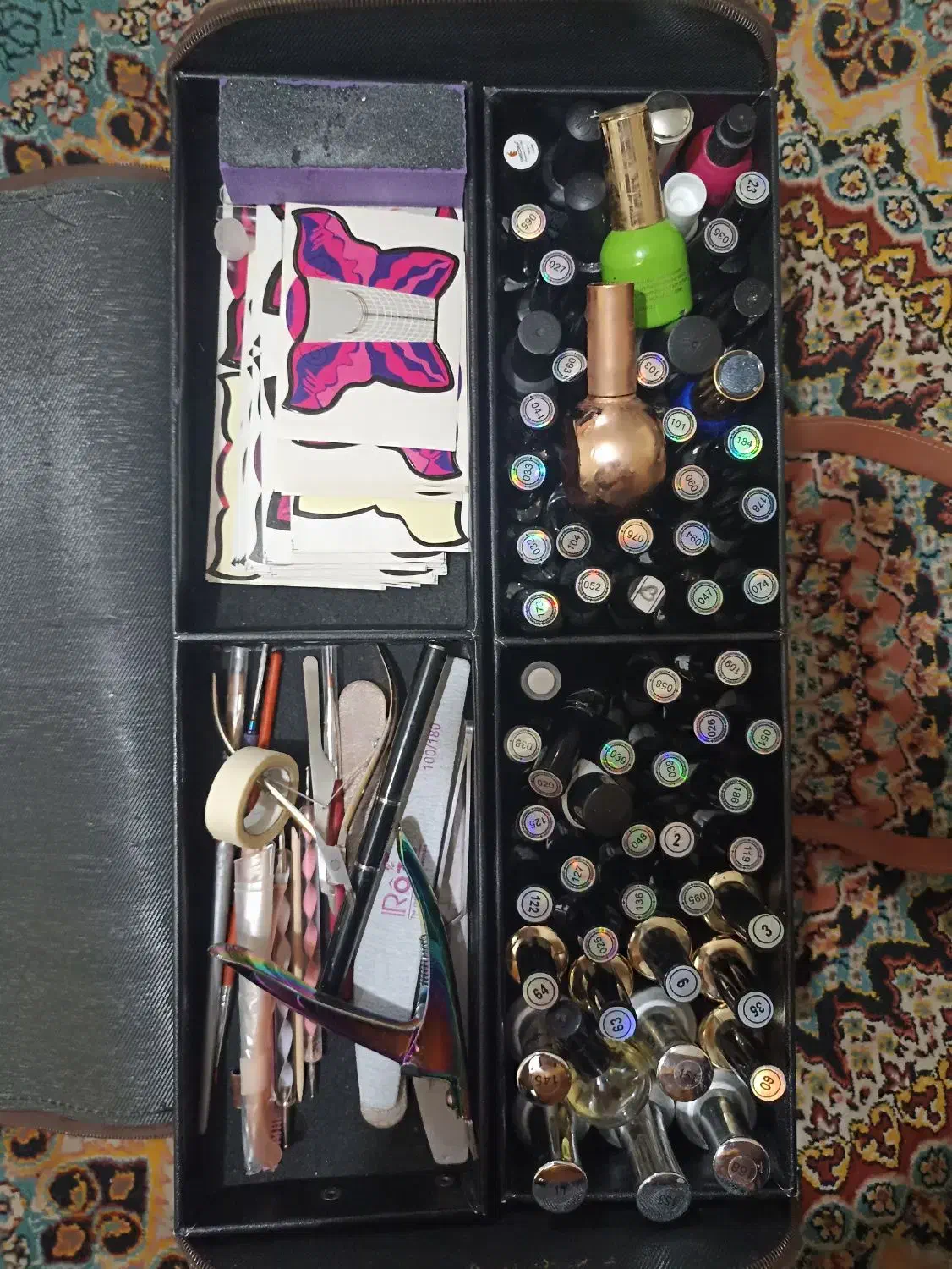 لوازم کاشت ناخن|آرایشگاه و سالنهای زیبایی|کرمانشاه, |دیوار