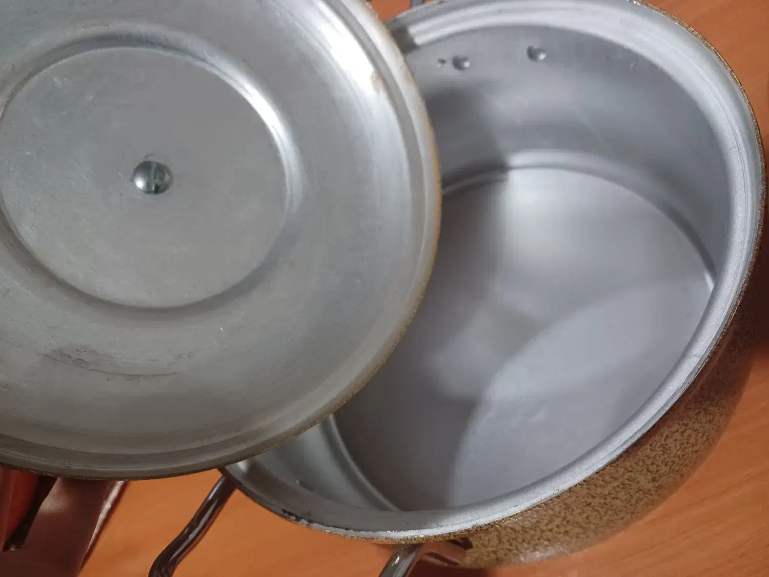 قابلمه رویی زیر قیمت|ظروف پختوپز|قدس, شهرقدس|دیوار