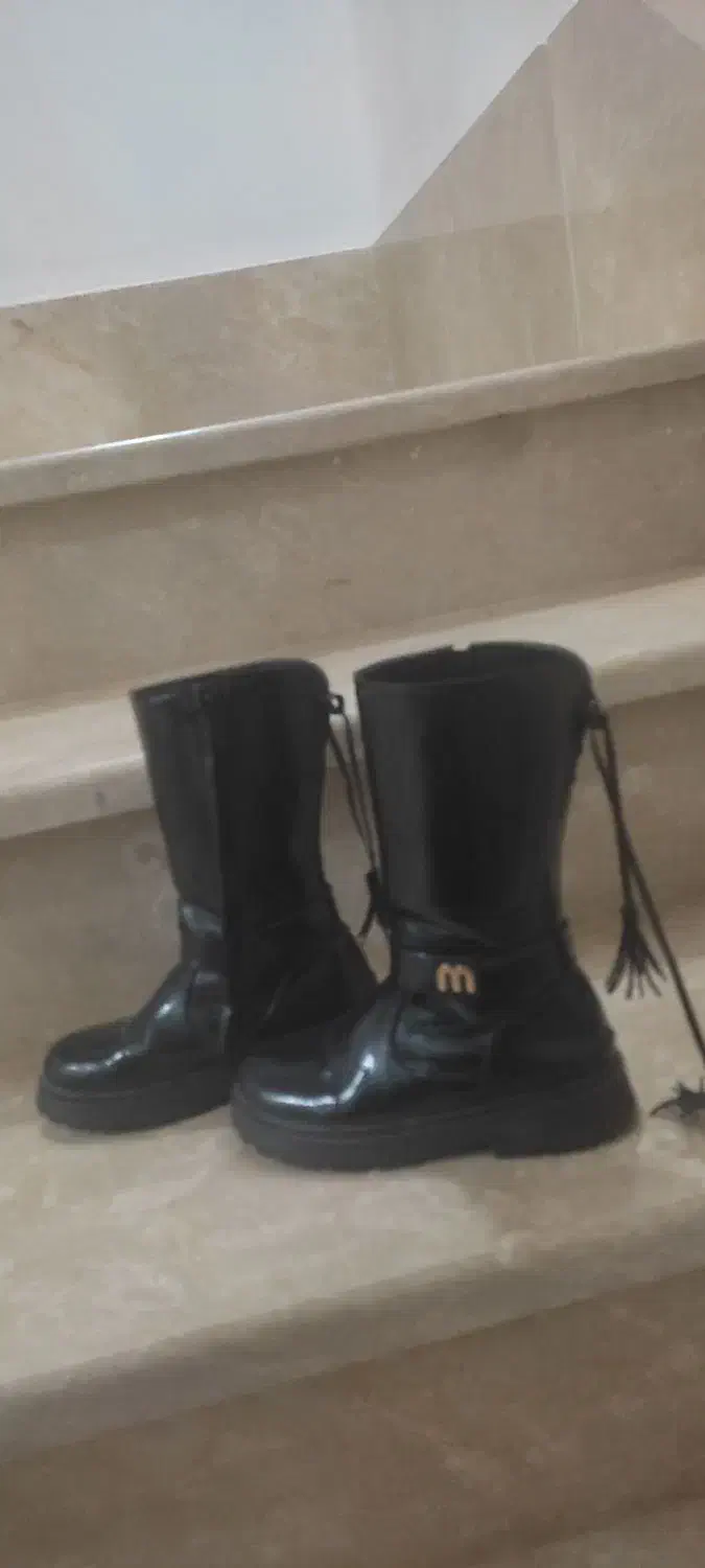 بوت دخترانه|کفش و لباس بچه|خوی, |دیوار