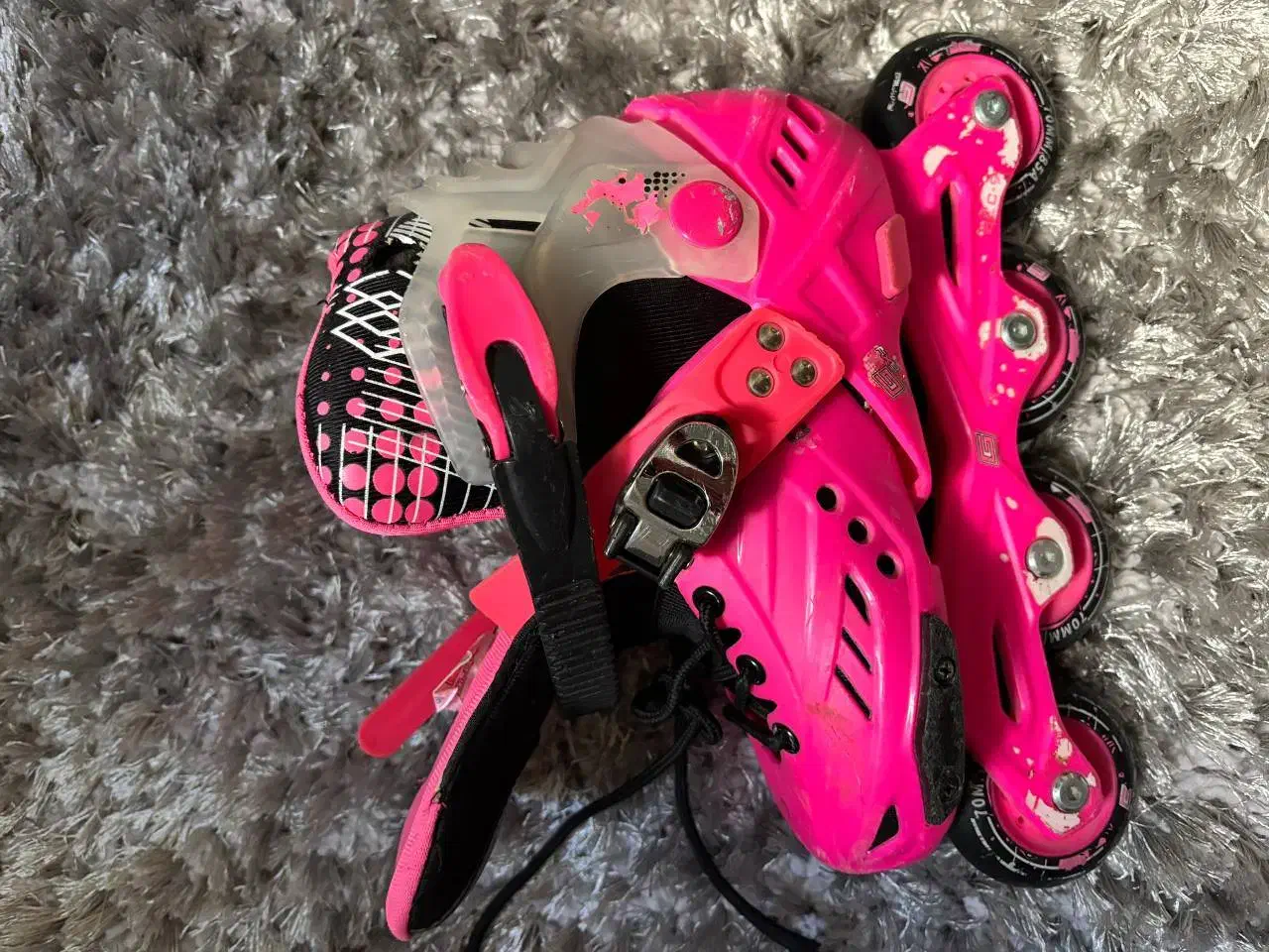 اسکیت دخترانه سایز تا ۳۲|دوچرخه، اسکیت، اسکوتر|تهران, شمس‌آباد|دیوار