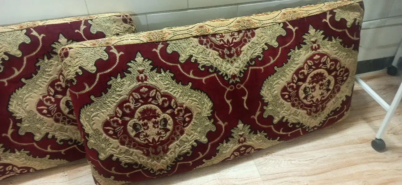 پشتی دو جفت|پشتی|اراک, |دیوار