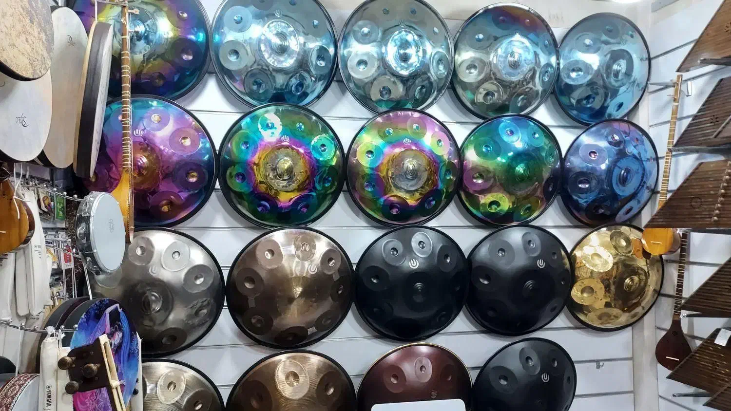 بلز فروزنده کد 07(مرکز پخش)|درام و پرکاشن|شیراز, شاهچراغ|دیوار