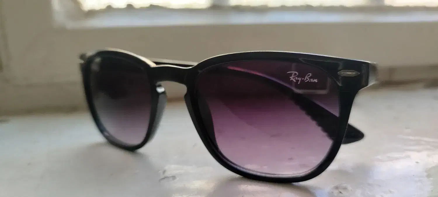 عینک آفتابی خیلی کم استفاده شده|زیورآلات و اکسسوری|قم, باغ شریفی|دیوار