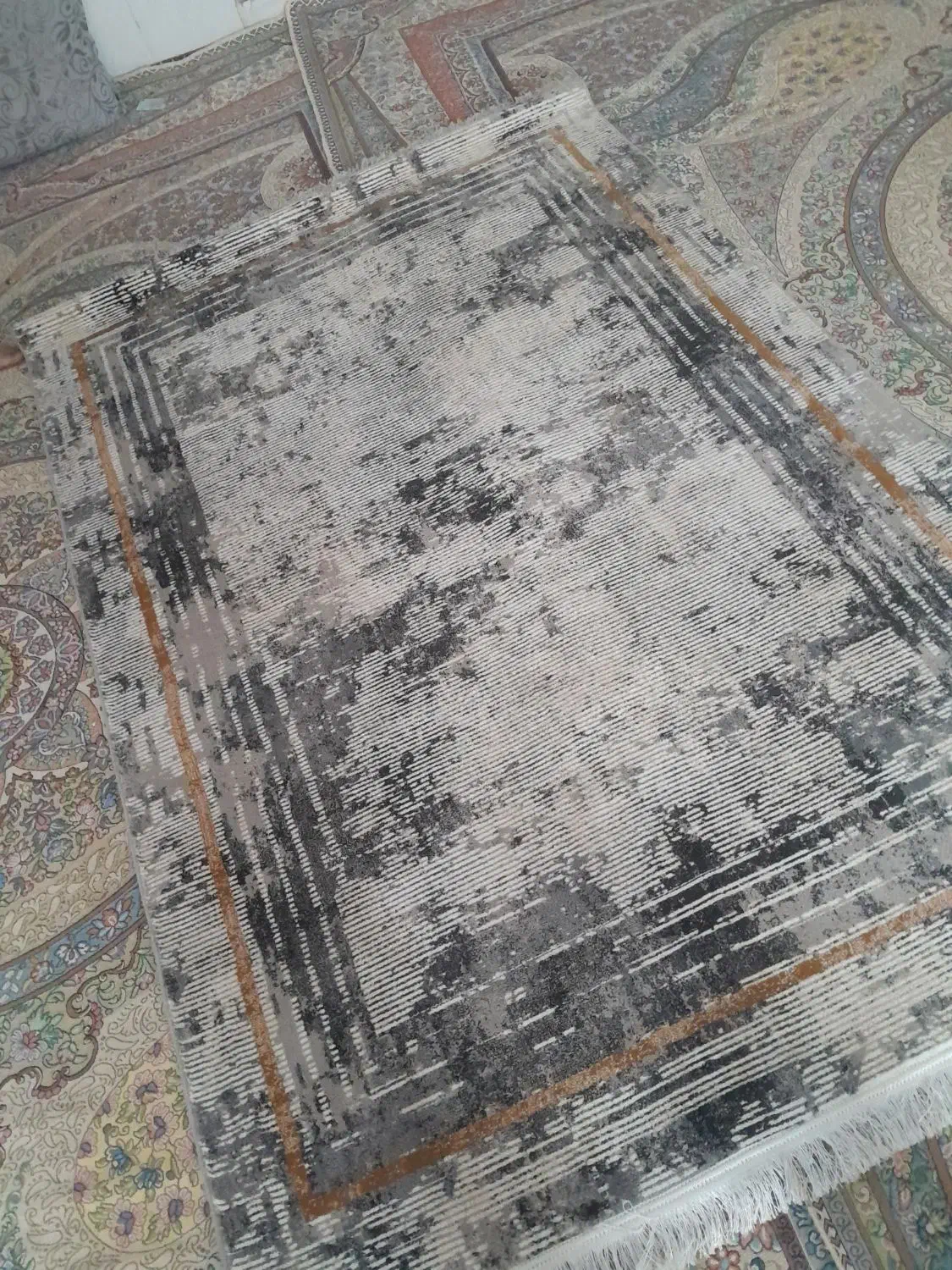 فرش|فرش|تربت‌حیدریه, اندیشه|دیوار