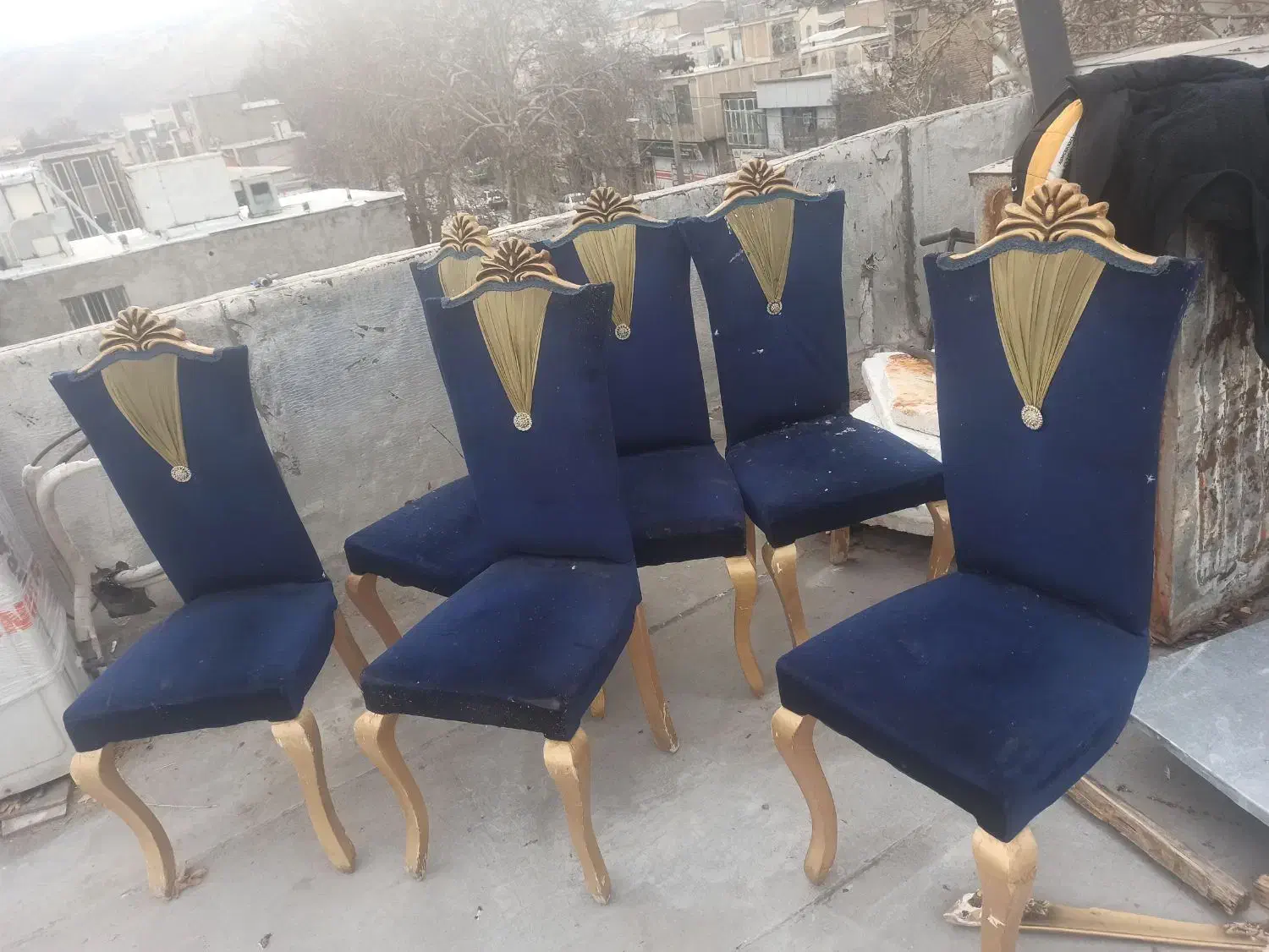 6 عدد صندلی 3تا شون 3 تا پایه دارند 3تاشون 4پایه|میز و صندلی غذاخوری|دورود, |دیوار