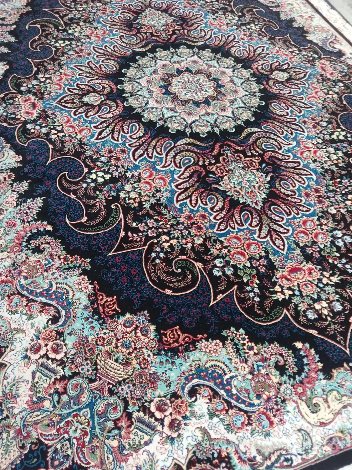 دوتخته فرش ۹متر ملورین ۷۰۰ شانه تمام نخ|فرش|ورامین, ریحان آباد|دیوار