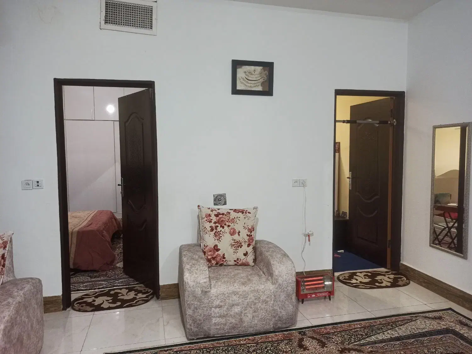 رهن منزل دو خوابه|اجارهٔ آپارتمان|شیراز, کوشک میدان|دیوار