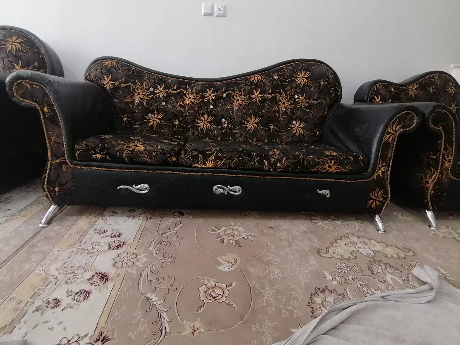 مبل|مبلمان خانگی و میز عسلی|گناباد, |دیوار