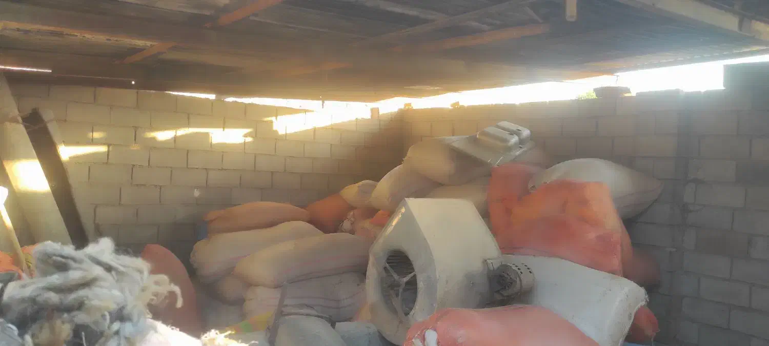 کاه|حیوانات مزرعه|لالی, |دیوار