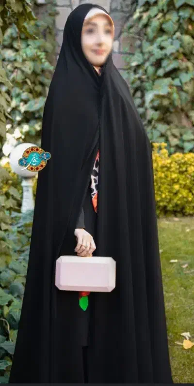 چادر زنانه|لباس|ساوه, |دیوار