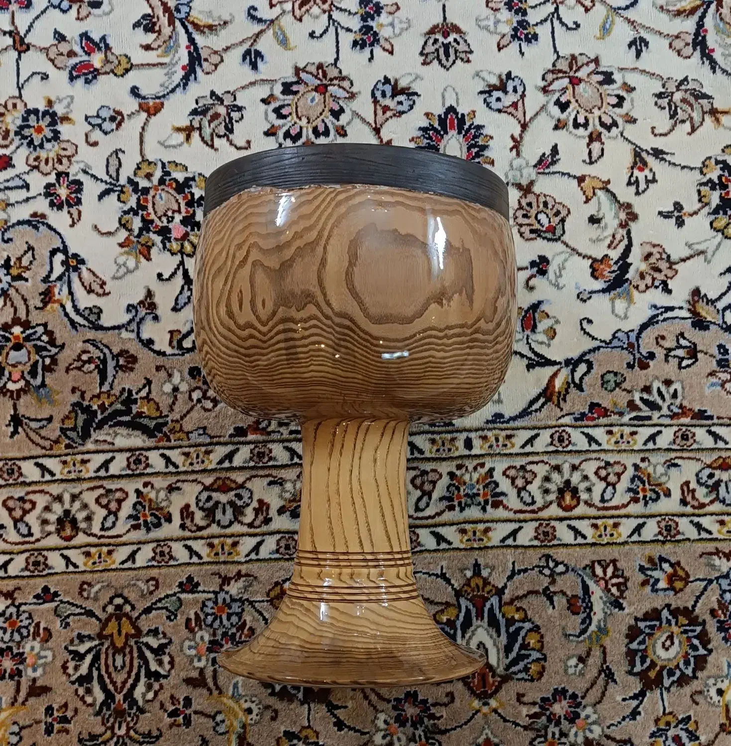 تنبک زبان گنجشک ، کلکسیونی|سازهای سنتی|اصفهان, اطشاران|دیوار