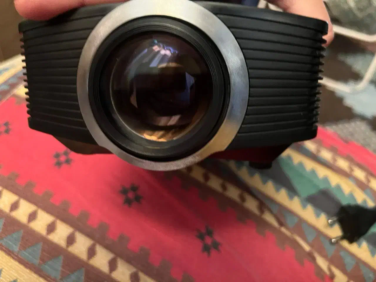 ویدیو پروژکتور دو بار استفاده شده|تلویزیون و پروژکتور|کرج, اصفهانیها|دیوار