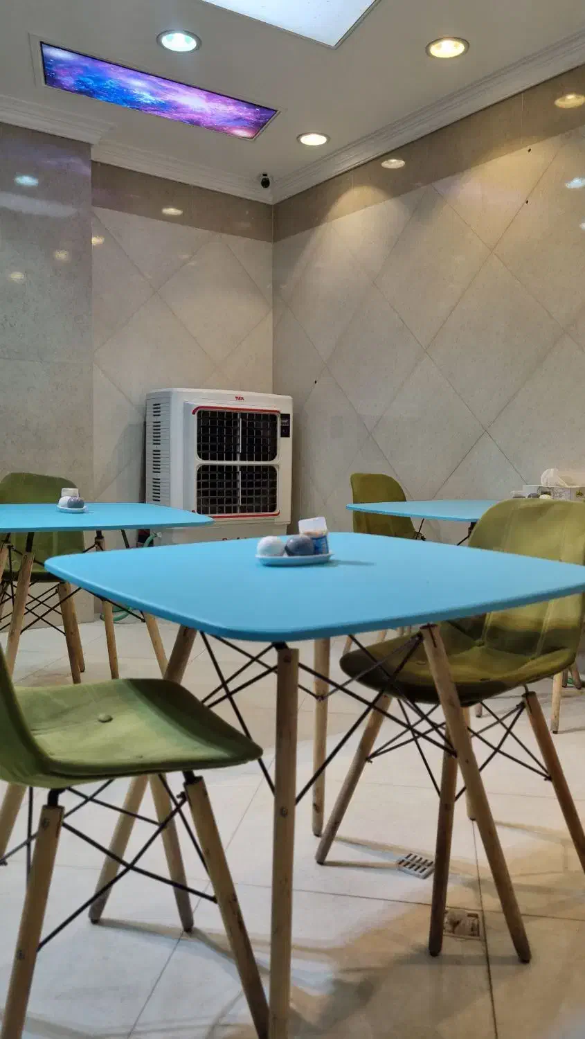 میز صندلی کانتر|کافی‌شاپ و رستوران|قم, سعادتی|دیوار