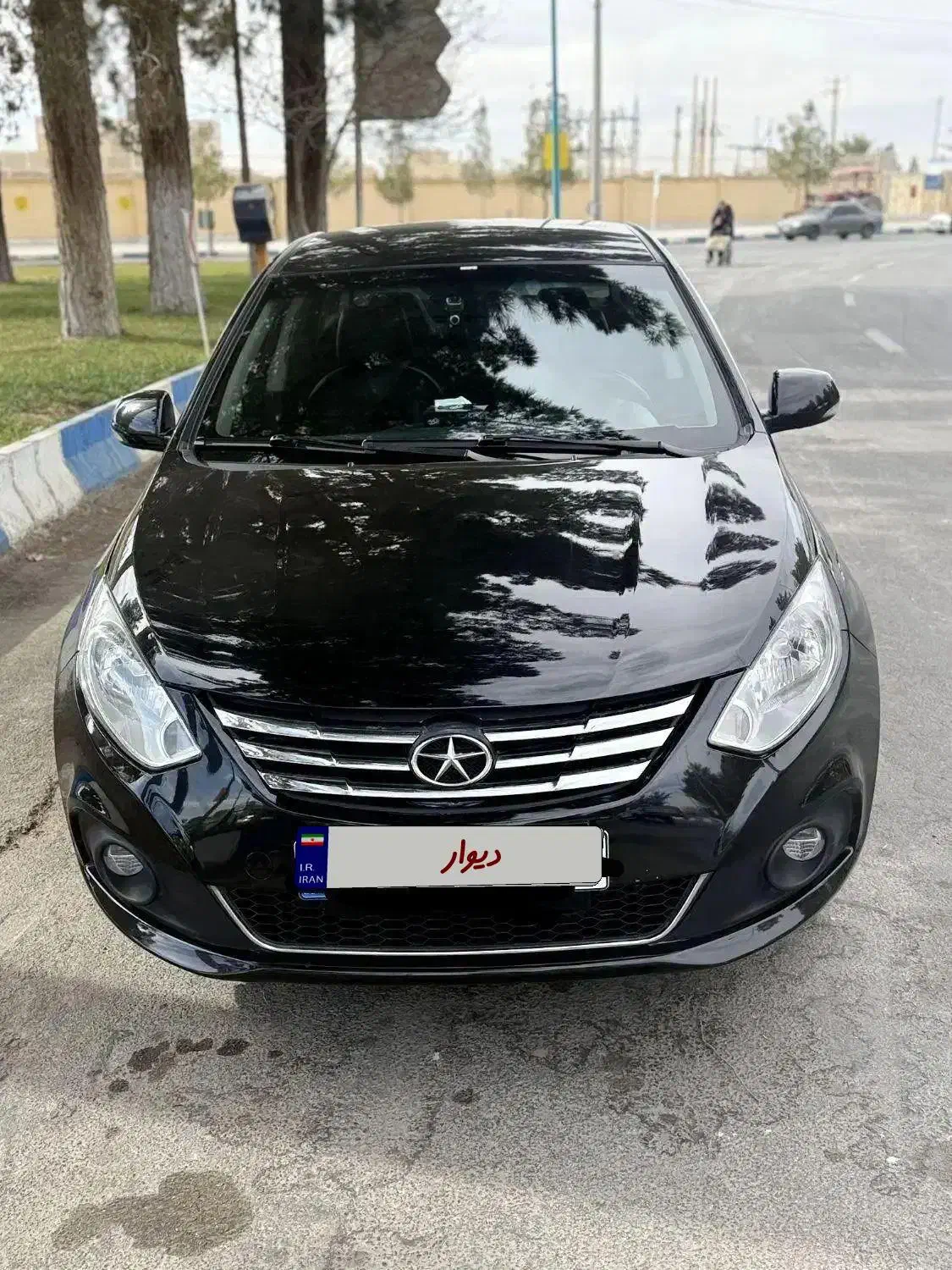 جک j4 مدل۱۴۰۳ /کم کار کارمندی|خودرو سواری و وانت|شیراز, باغ تخت|دیوار