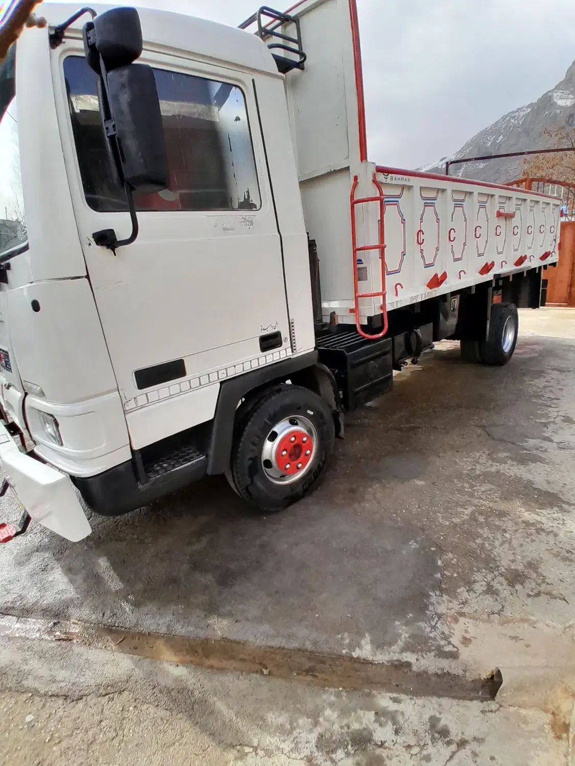 بادسان b۸|خودرو سنگین|بیستون, |دیوار