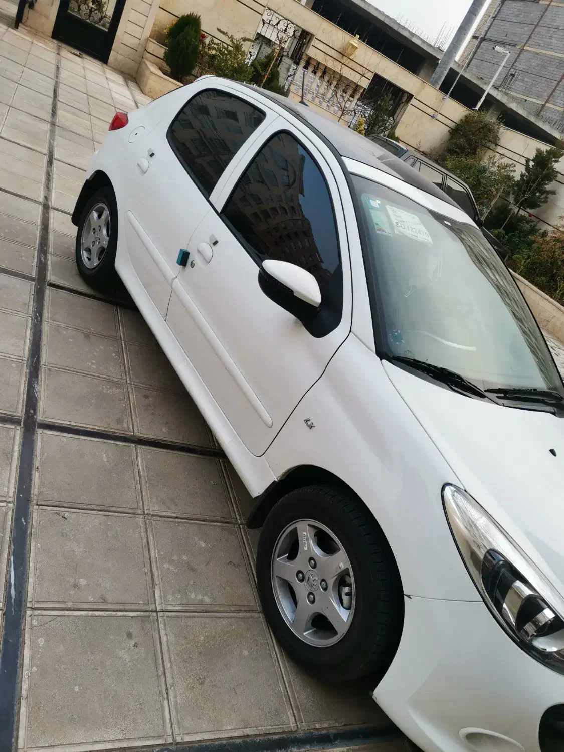 پژو 207 سقف شیشه ای مدل 1404 فول ترین نسخه|خودرو سواری و وانت|مشهد, الهیه|دیوار