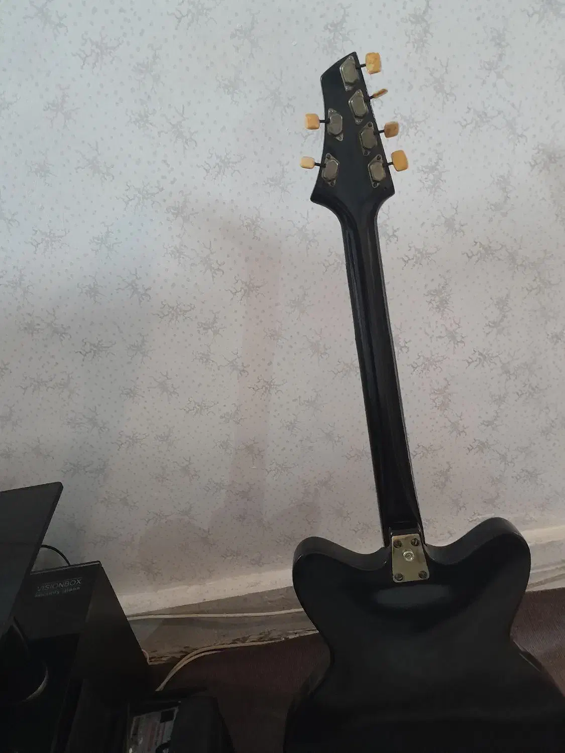 تخفیف پای معامله|گیتار، بیس، امپلیفایر|پارسآباد, |دیوار