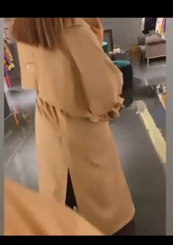 بارونی شیک و زیبا|لباس|دورود, |دیوار