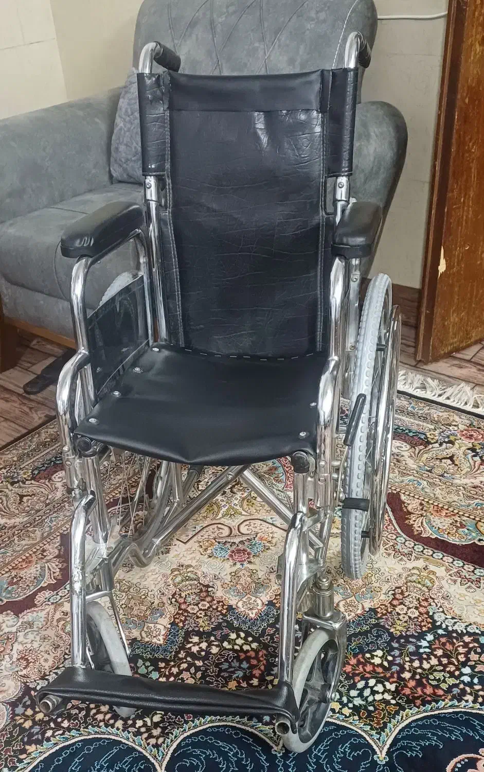 دو عدد ویلچر تمیزو سالم|آرایشی، بهداشتی، درمانی|گنبد کاووس, |دیوار