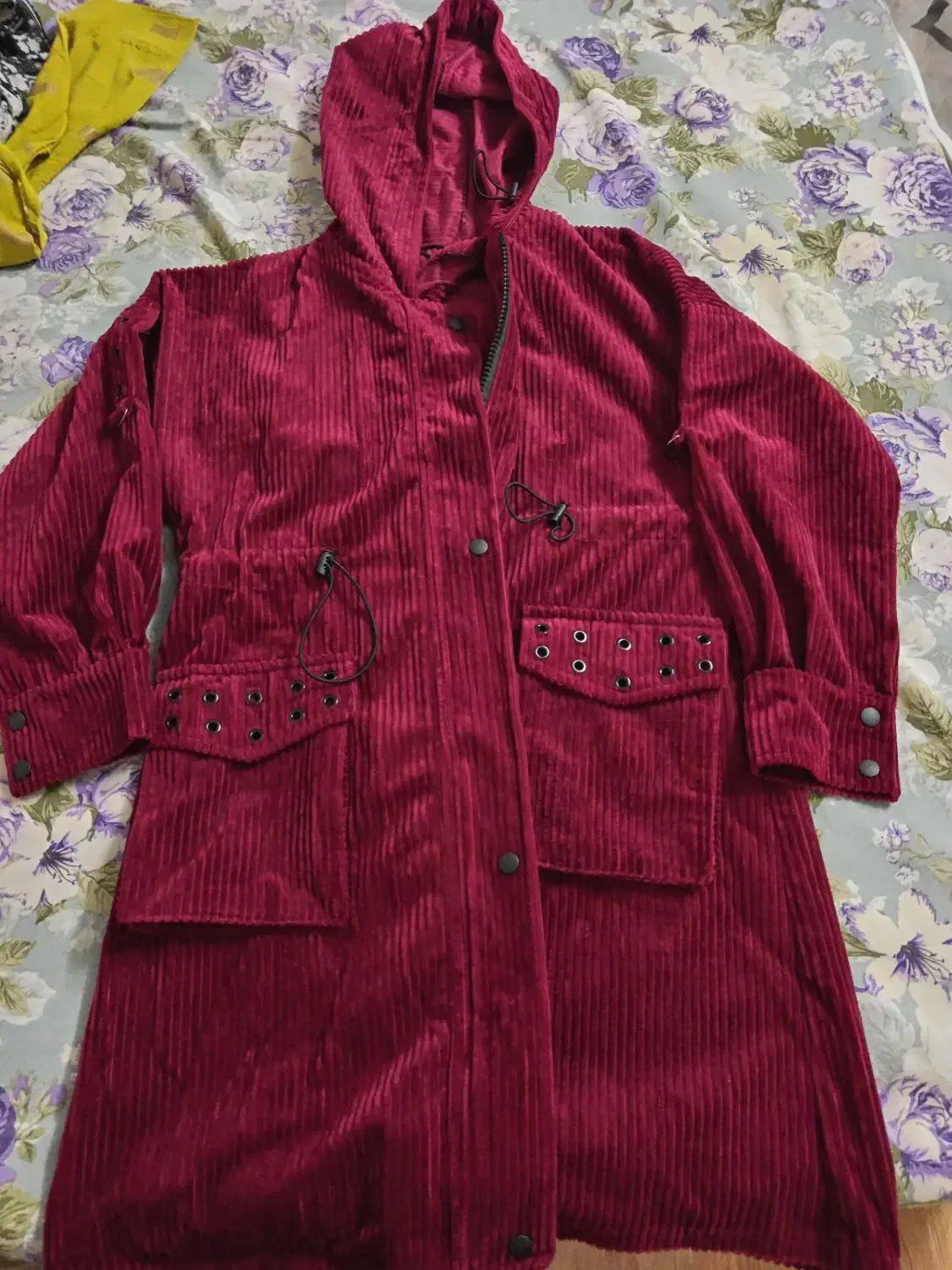 پالتو مخمل کبریتی|لباس|کاشان, کارگر|دیوار