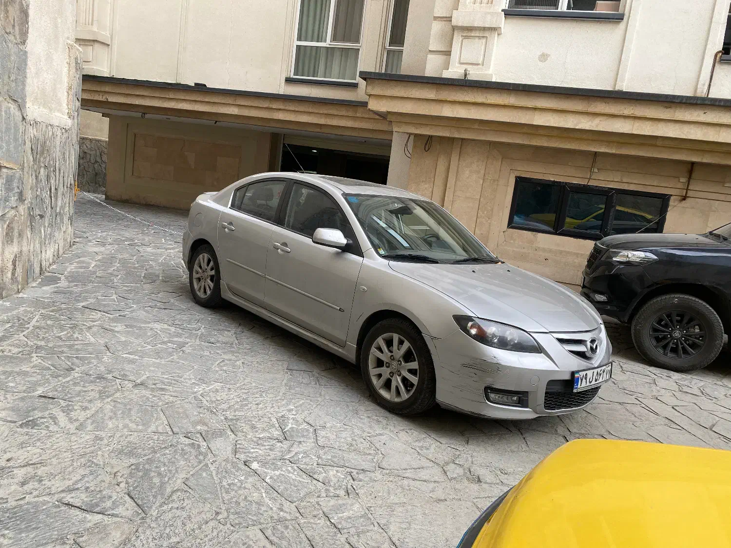 مزدا۳|خودرو سواری و وانت|تهران,  امام زاده قاسم (نیاوران)|دیوار