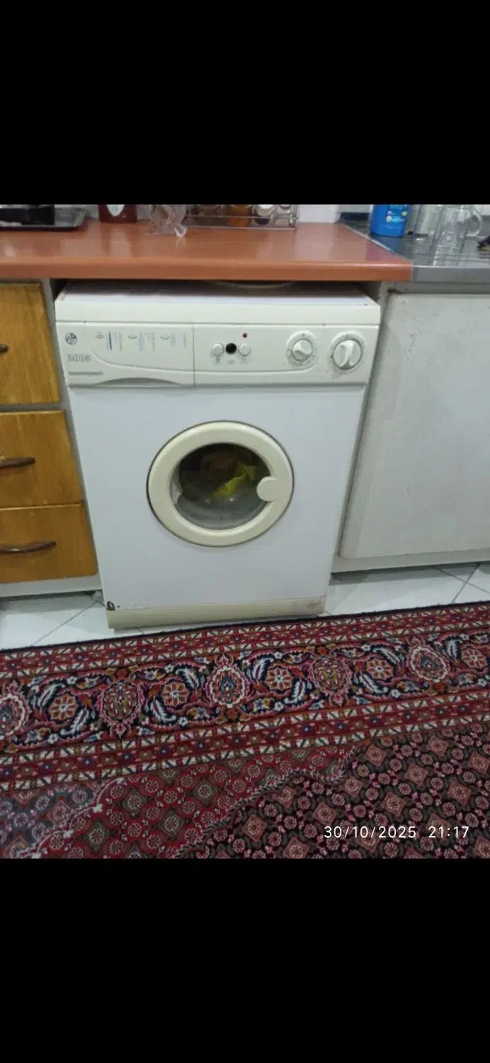 یخچال سالم وماشین لباس شویی سالم|ماشین لباسشویی و خشک‌کن لباس|کرج, المهدی|دیوار