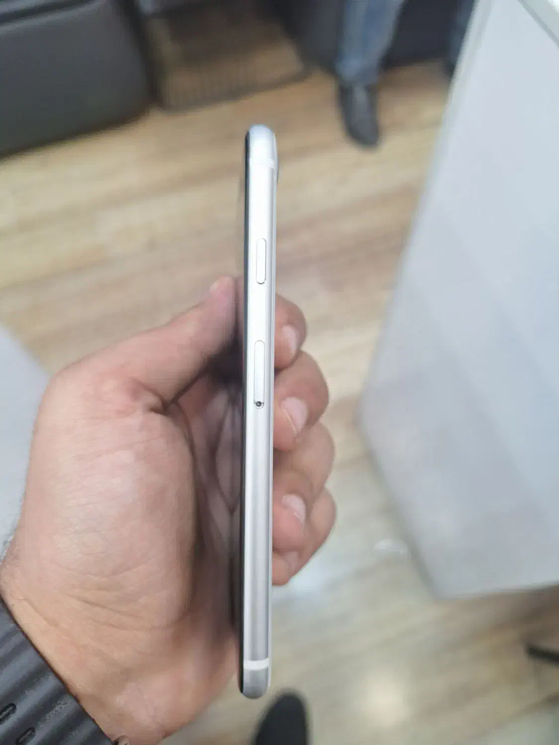 SE 2020 WHITE|موبایل|تهران, فردوسی|دیوار