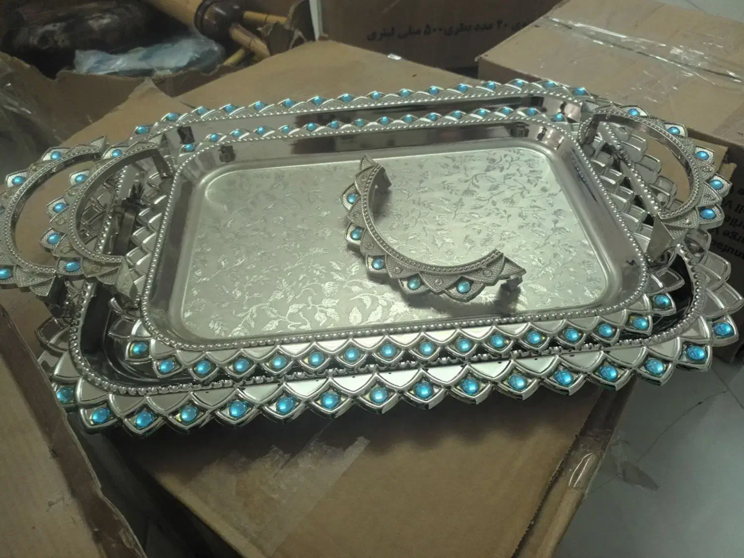 سینی مجلسی|ظروف سرو و پذیرایی|سبزوار, علمدار|دیوار