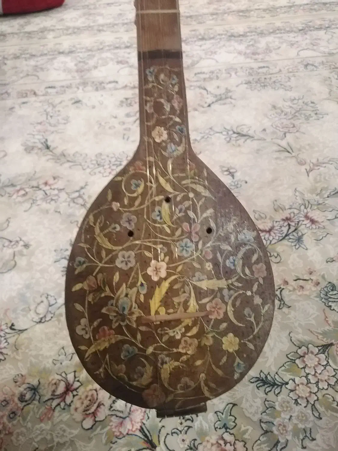 سه تار قدیمی|سازهای سنتی|تهران, بازار|دیوار