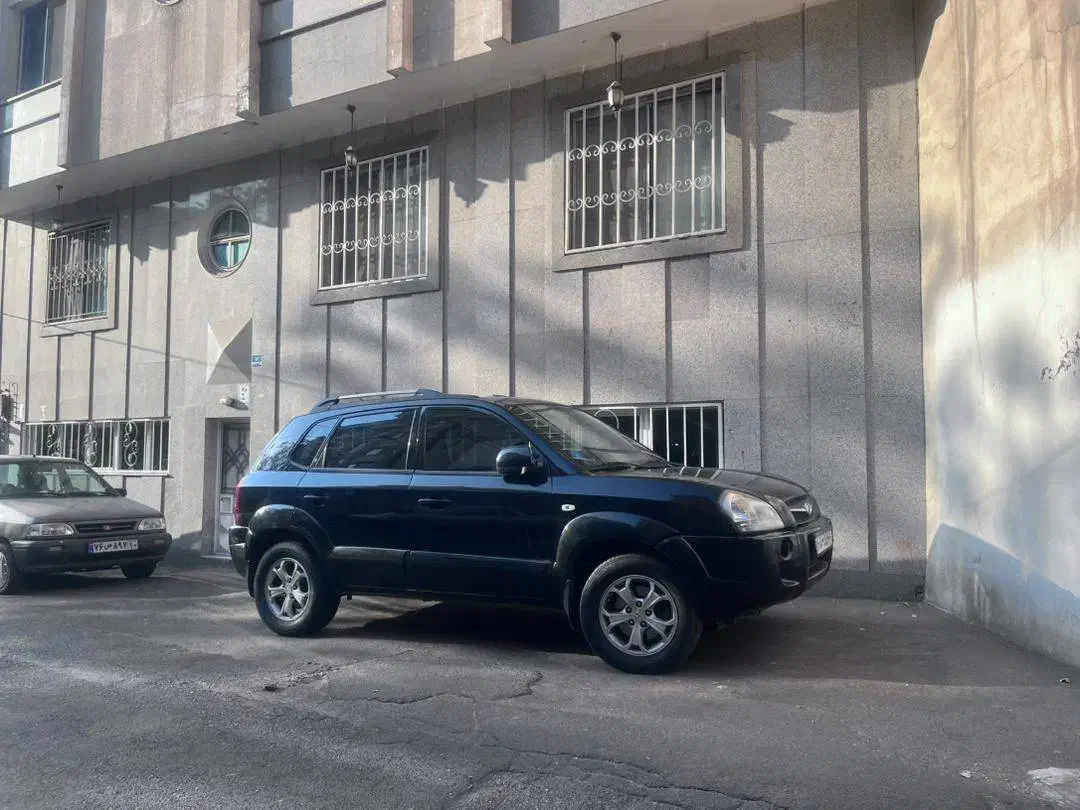 فروش فوری هیوندای توسان 2010 بسیار تمیز ۲۷۰۰cc|خودرو سواری و وانت|تهران, پاسداران|دیوار