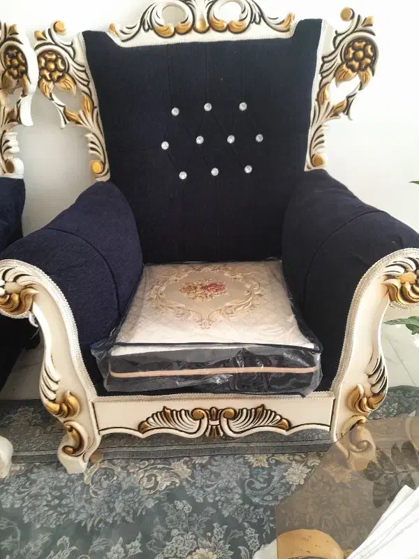 مبل|مبلمان خانگی و میز عسلی|تربت‌حیدریه, باغ سلطانی|دیوار