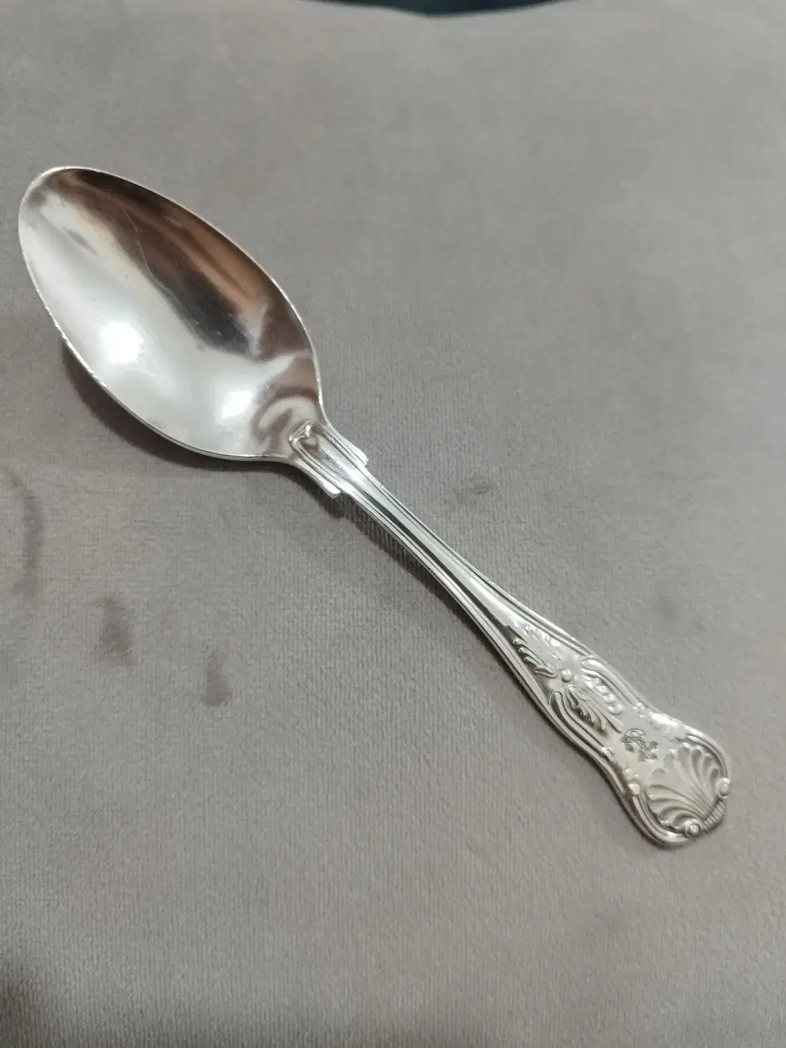 قاشق نقره International Silver USN|کلکسیون اشیاء عتیقه|رشت, فلسطین|دیوار