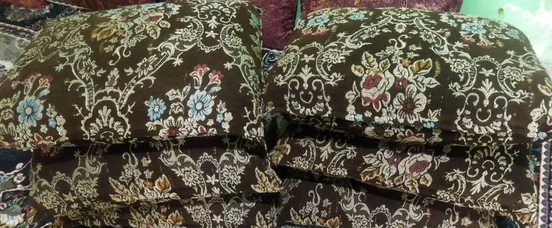 ۶عددبالش تمیز|رختخواب، بالش، پتو|شیراز, گلکوب|دیوار