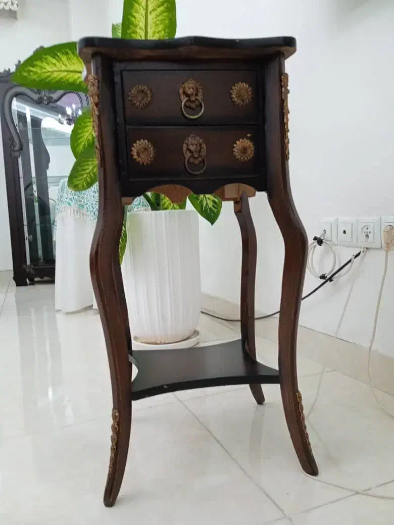 میز تلفن چوبی|میز تلفن|رشت, دیانتی|دیوار