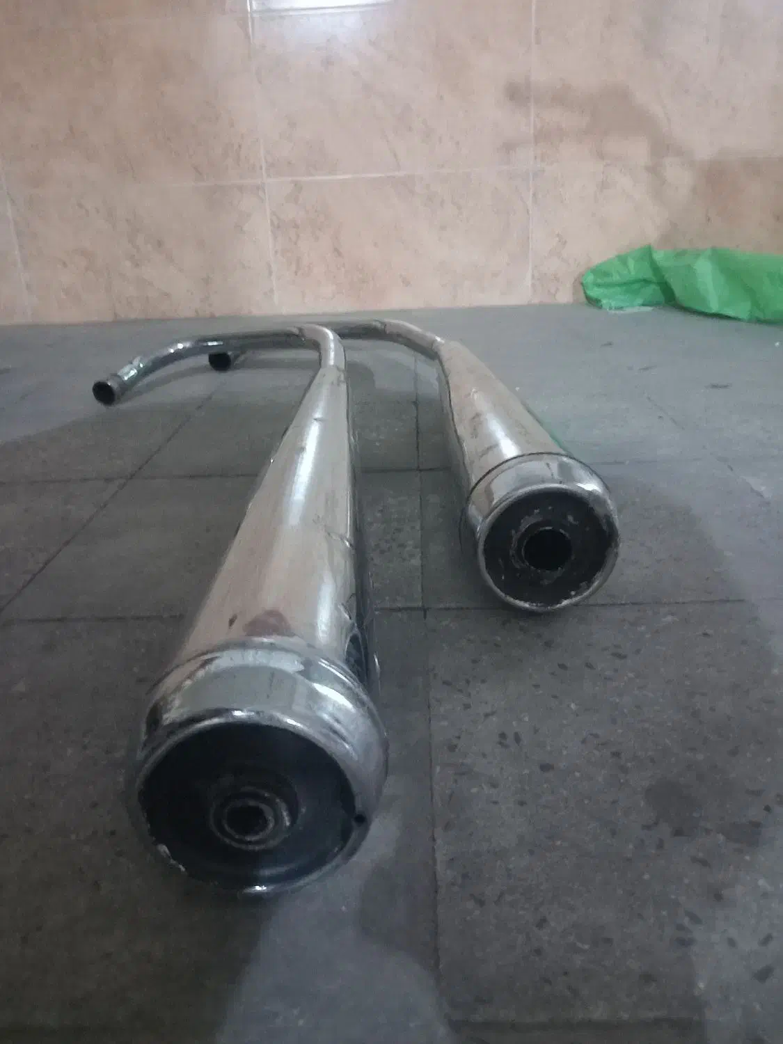 2 اگزوز ۲۰۰ و ۱۲۵|قطعات یدکی و لوازم جانبی|اندیشه, شهرک مریم|دیوار